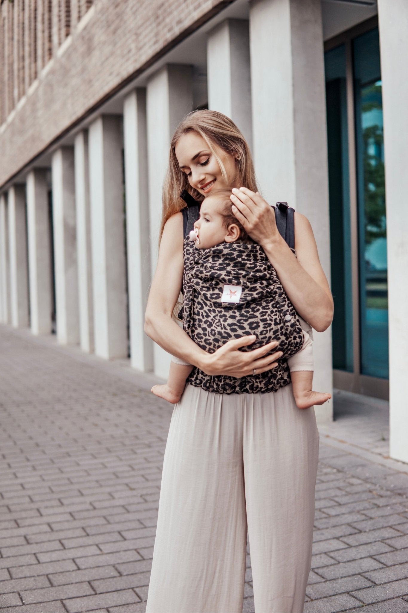 Babytrage Flip Leylafari - KOKADI