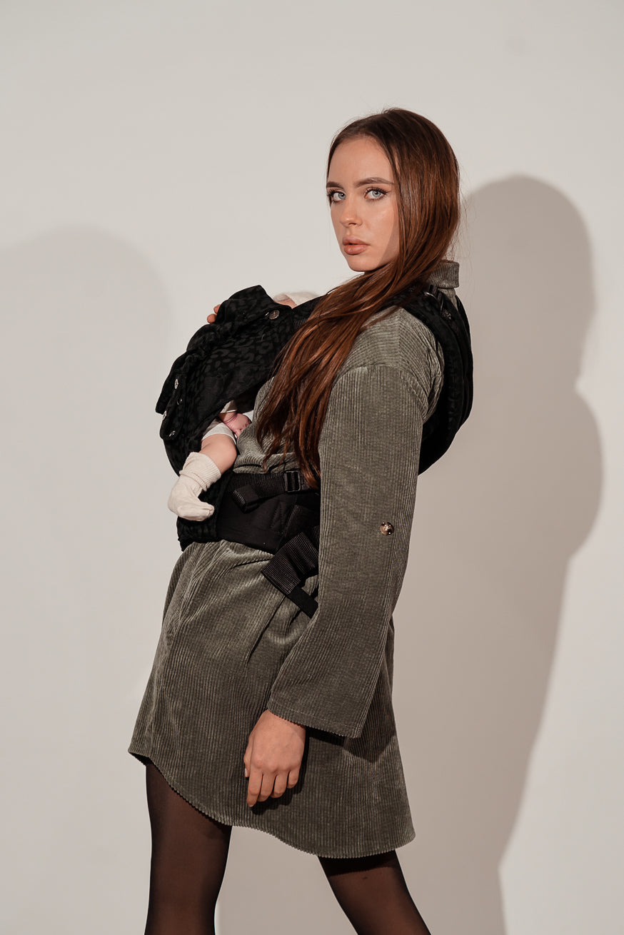 Baby Carrier Flip X Safari sort skønhed